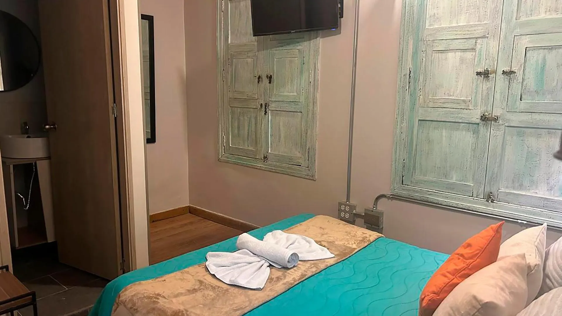 Hotel Boutique Stay La 10 Medellín 0*,  Colombia