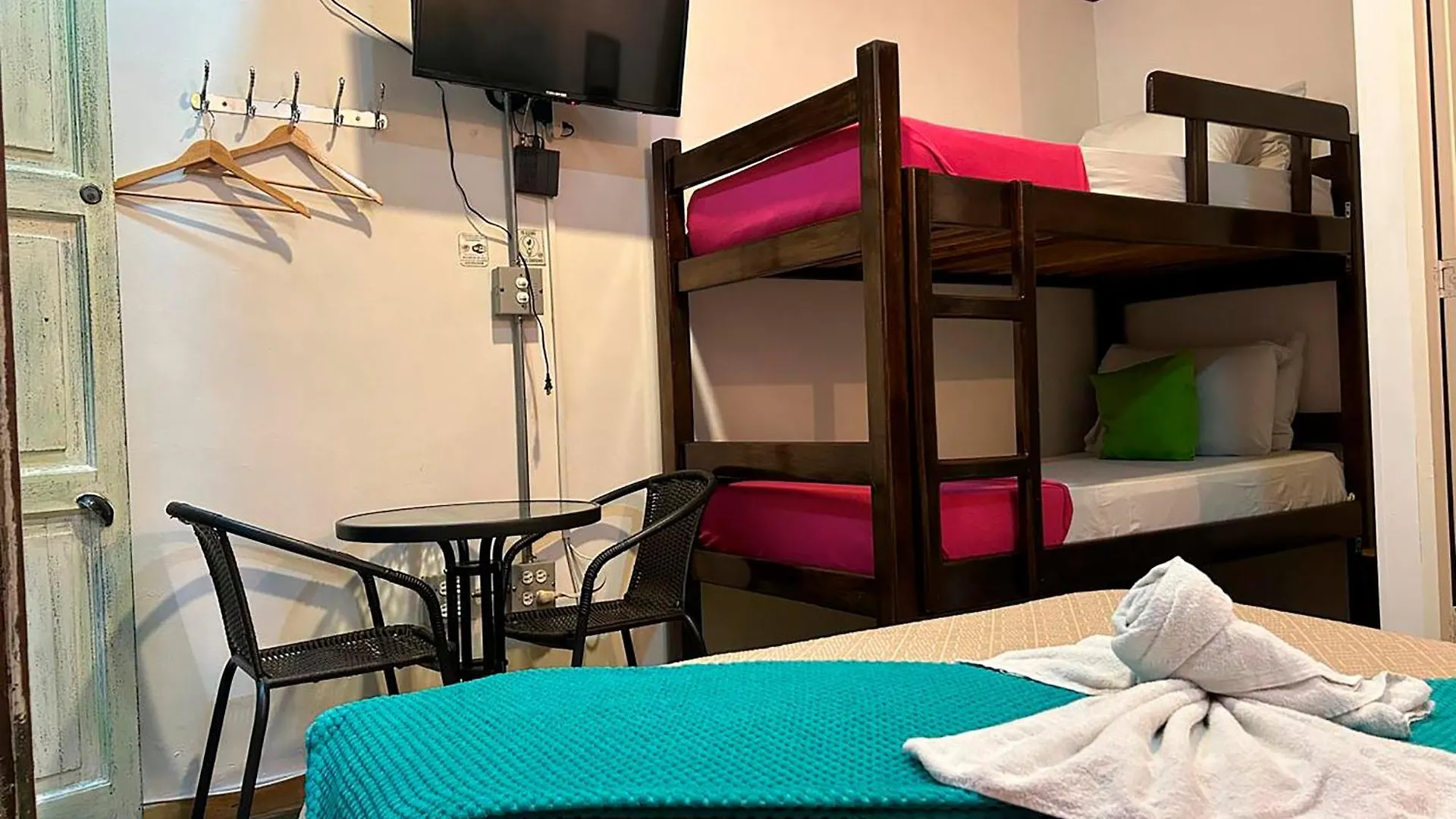 Hostel Hotel Boutique Stay La 10 Medellin Colombia